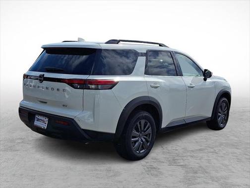 2023 Nissan Pathfinder SV FWD