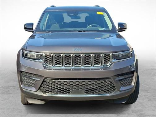 2022 Jeep Grand Cherokee Laredo