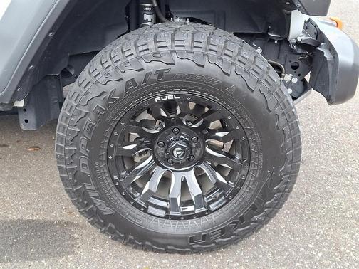 2023 Jeep Gladiator Mojave 4x4