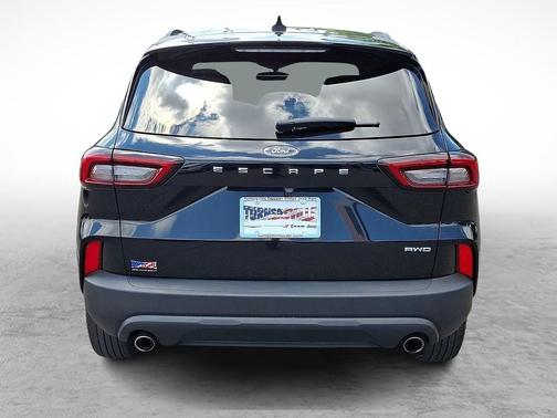 Black Metallic 2025 Ford Escape ST-Line