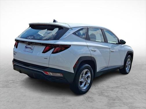 2022 Hyundai TUCSON SE