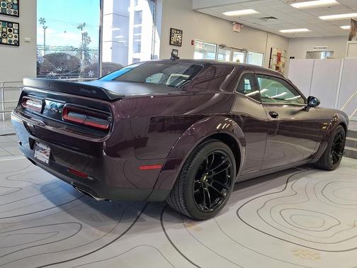 2022 Dodge Challenger R/T Scat Pack Widebody