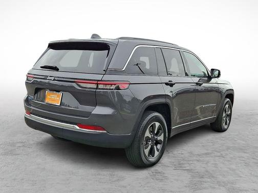 Baltic Gray Metallic Clearcoat 2024 Jeep Grand Cherokee 4xe Base