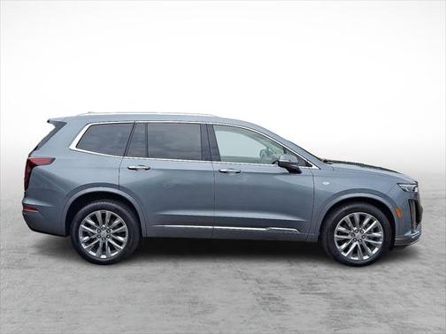 2022 Cadillac XT6 Premium Luxury AWD