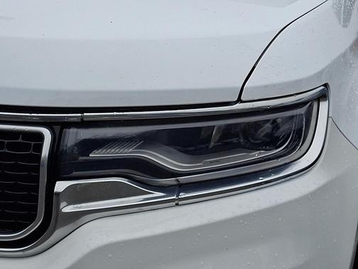 Bright White Clearcoat 2024 Jeep Wagoneer L Series III 4x4