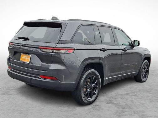 2024 Jeep Grand Cherokee Altitude