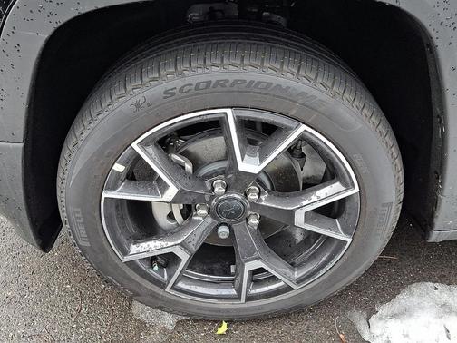 2026 Jeep Cherokee Overland