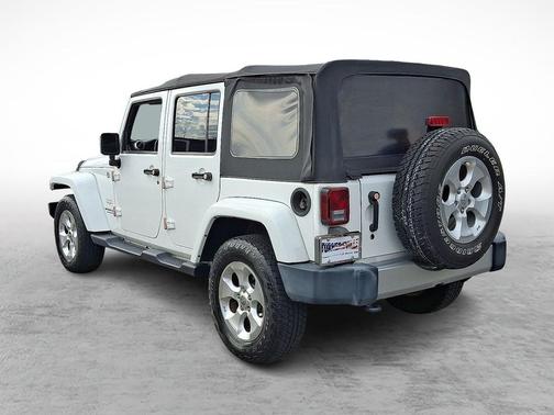 2013 Jeep Wrangler Unlimited Sahara