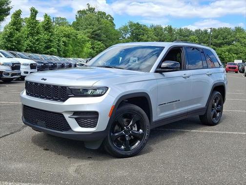 2023 Jeep Grand Cherokee Altitude