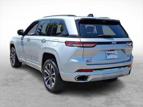 2022 Jeep Grand Cherokee 4xe Overland