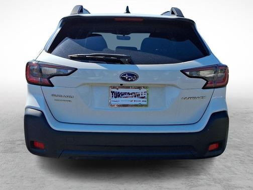 Crystal White Pearl 2024 Subaru Outback Premium