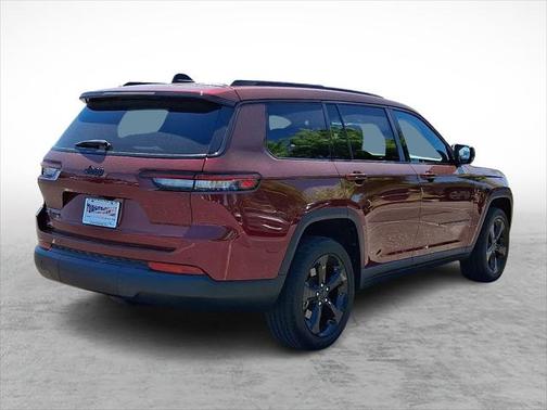 2022 Jeep Grand Cherokee L Altitude