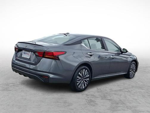 Gun Metallic 2025 Nissan Altima 2.5 SV