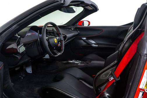 2024 Ferrari SF90 Spider Base