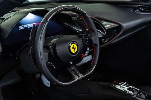 2024 Ferrari SF90 Spider Base