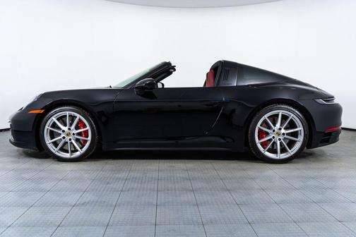 2024 Porsche 911 Targa 4 GTS