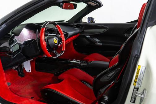 2025 Ferrari SF90 Spider Base