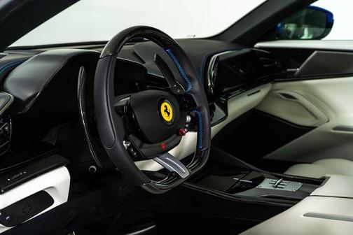 2025 Ferrari Purosangue Base