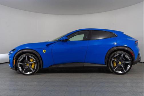 2025 Ferrari Purosangue Base