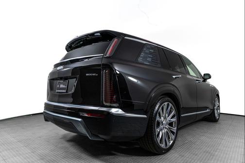 Stellar Black Metallic 2026 Cadillac VISTIQ Premium Luxury