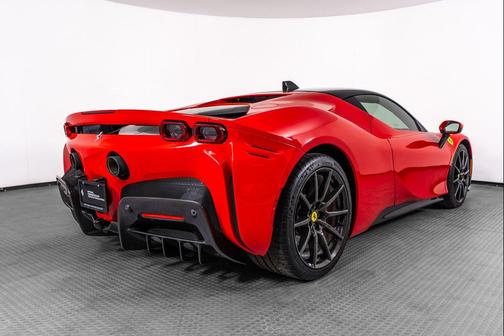 Rosso Corsa 2022 Ferrari SF90 Stradale Base