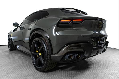 Grigio Scuro 2025 Ferrari Purosangue Base