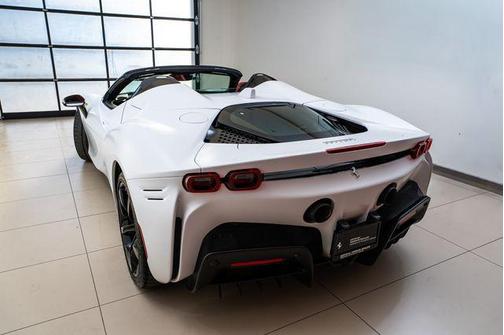 2024 Ferrari SF90 Spider Base