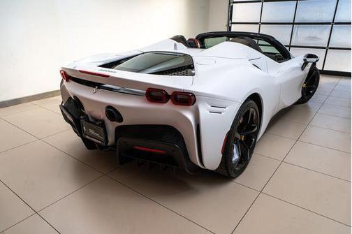 2024 Ferrari SF90 Spider Base