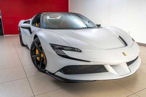 2024 Ferrari SF90 Spider Base