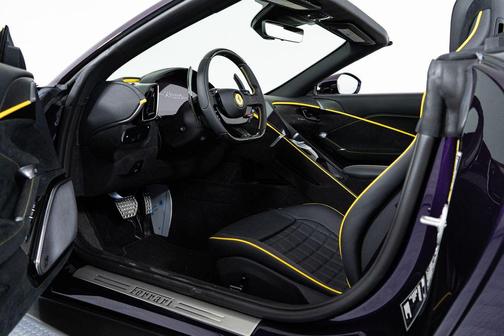 2025 Ferrari Roma Spider 
