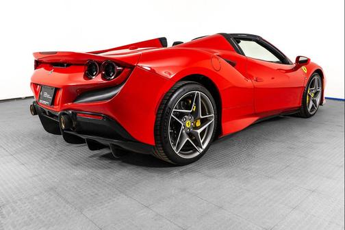 2021 Ferrari F8 Spider Base