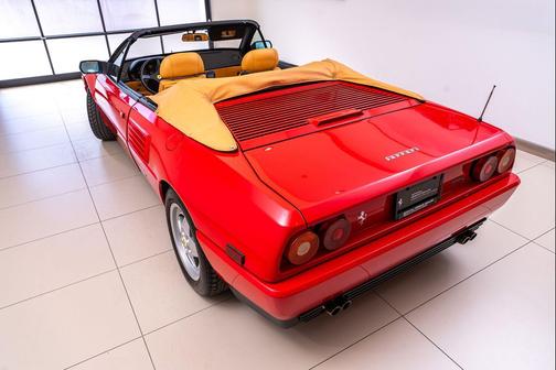Red 1992 Ferrari Mondial