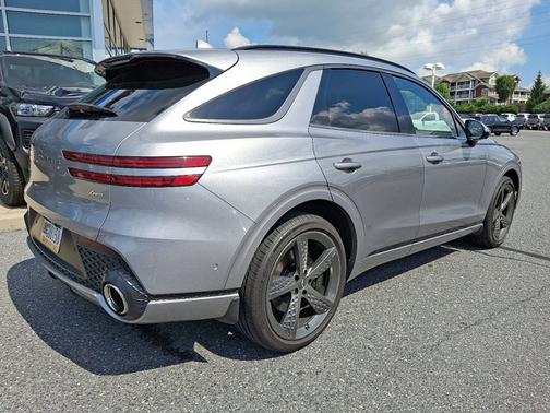 2023 Genesis GV70 2.5T