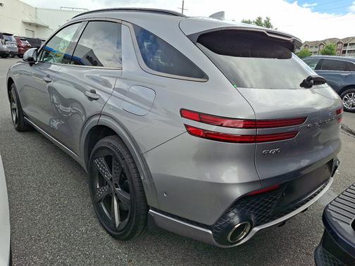 2023 Genesis GV70 2.5T
