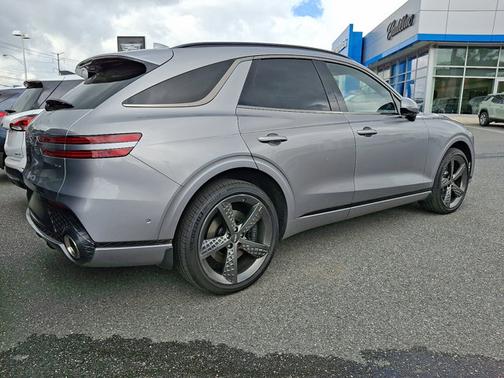 2023 Genesis GV70 2.5T