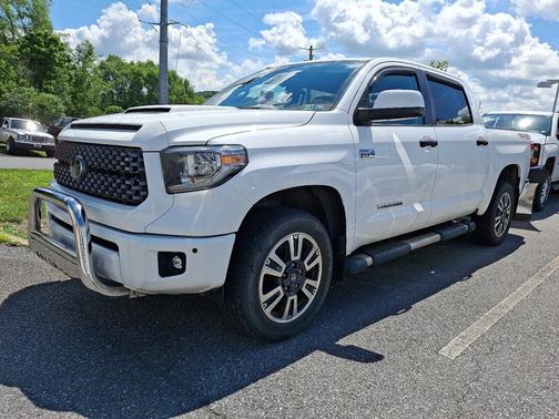 2018 Toyota Tundra SR5