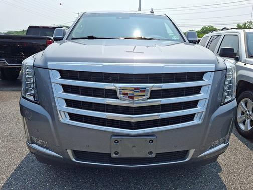 2018 Cadillac Escalade Luxury