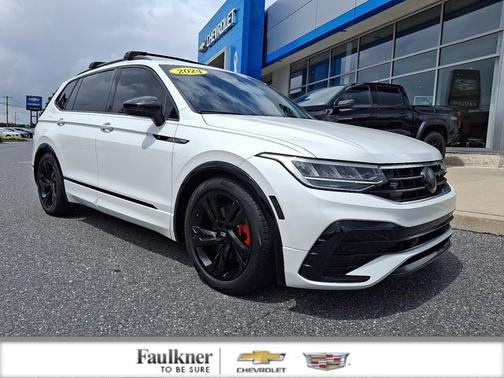 2024 Volkswagen Tiguan SE R-Line Black