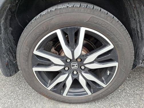 2019 Honda Pilot Touring 8-Passenger