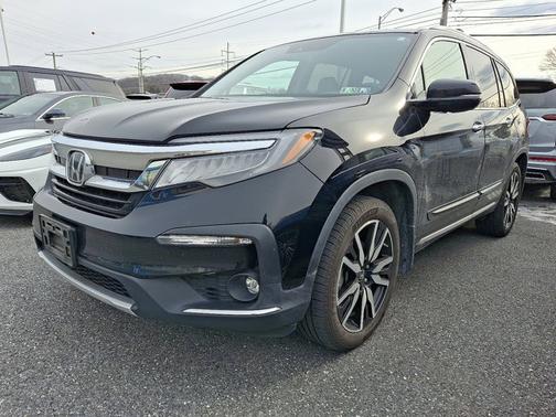 2019 Honda Pilot Touring 8-Passenger