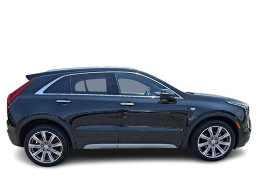 2022 Cadillac XT4 AWD Premium Luxury