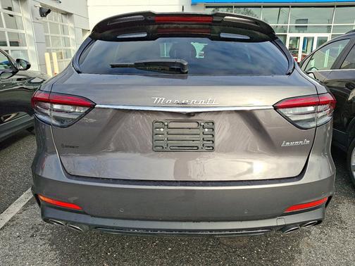 2022 Maserati Levante Modena