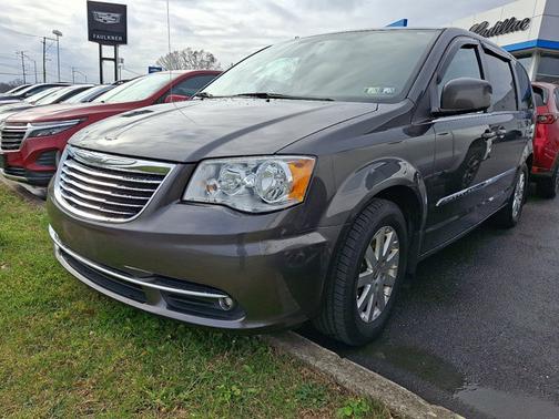 2015 Chrysler Town & Country Touring