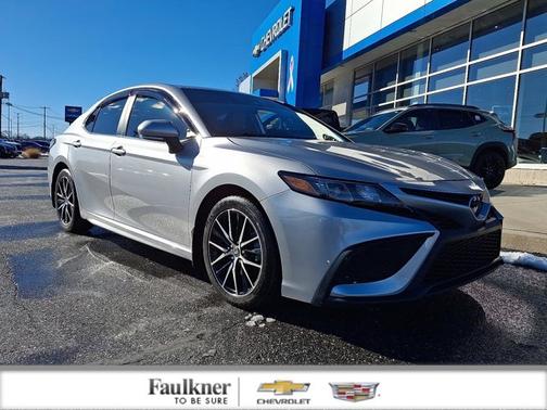 2022 Toyota Camry SE