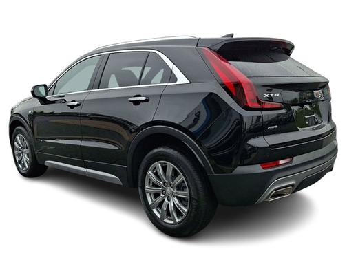 2023 Cadillac XT4 AWD Premium Luxury