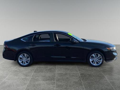 Crystal Black Pearl 2025 Honda Accord LX