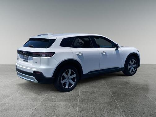 White 2024 Honda Prologue EX