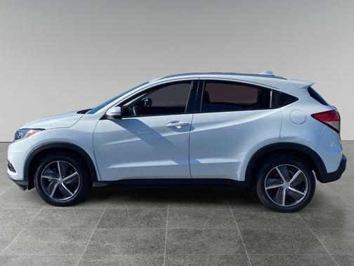 Platinum White Pearl 2022 Honda HR-V EX