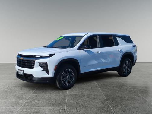 2024 Chevrolet Traverse LS