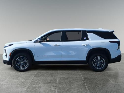 2024 Chevrolet Traverse LS